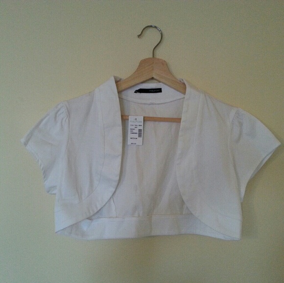 Maurices Jackets & Blazers - Maurice's white cropped jacket NWT